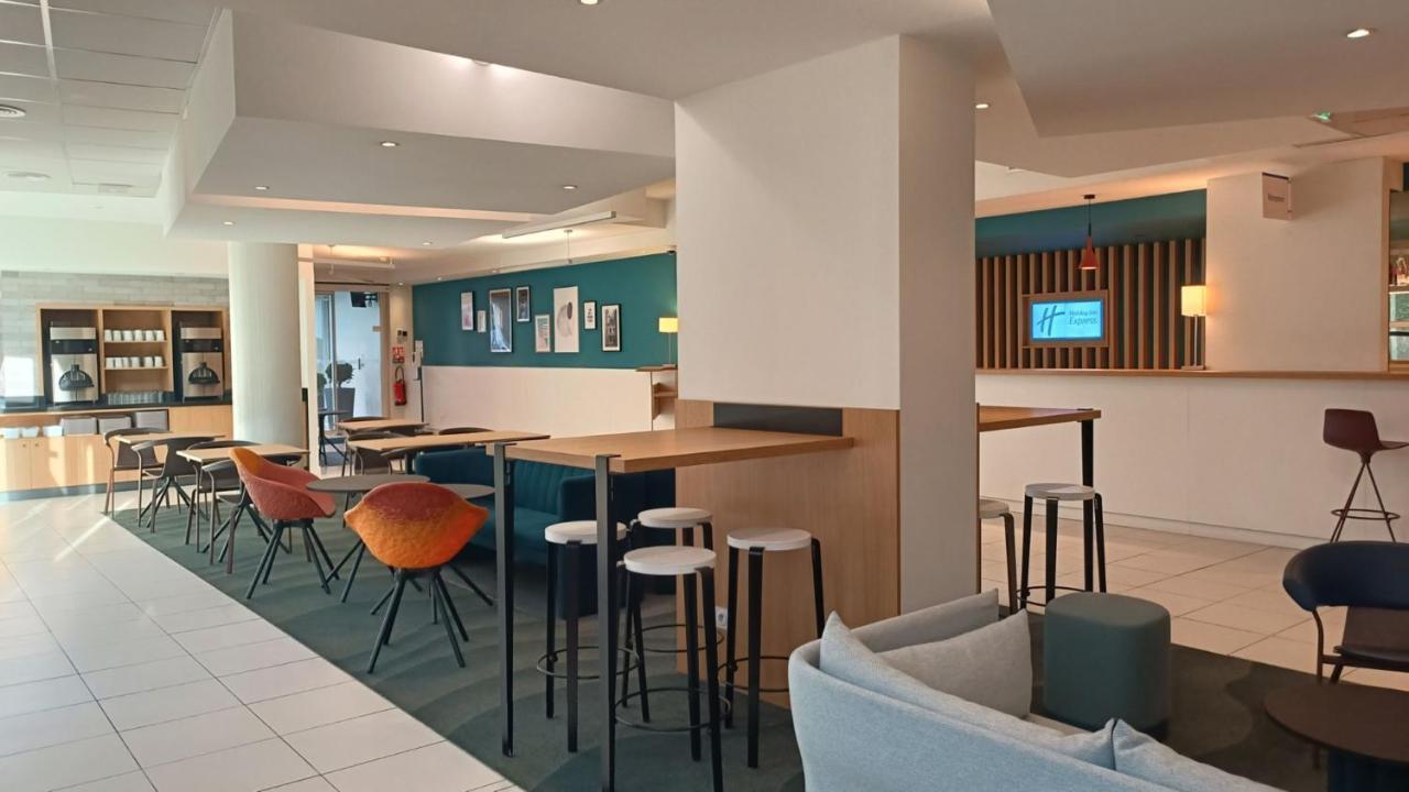 Holiday Inn Express Lille Centre By Ihg Екстериор снимка