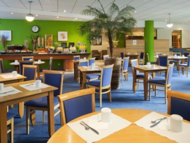Holiday Inn Express Lille Centre By Ihg Екстериор снимка