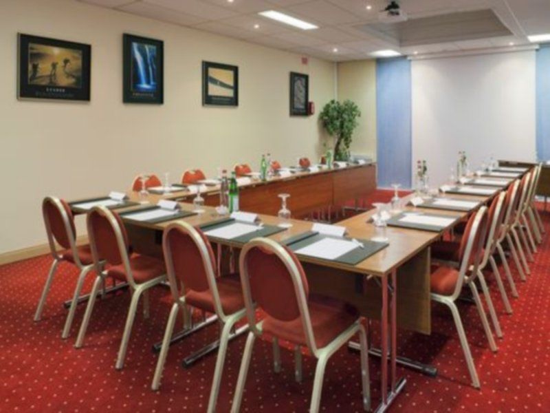 Holiday Inn Express Lille Centre By Ihg Екстериор снимка